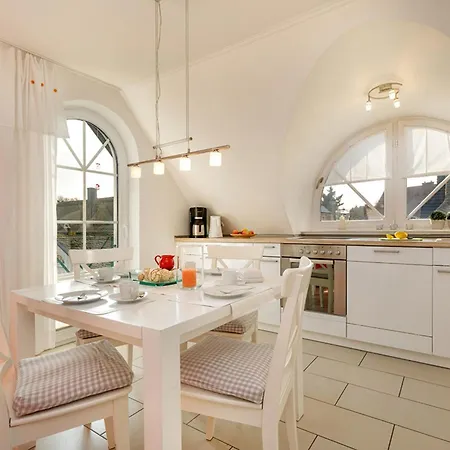 Godeke Michels 23-jonggoentje Seestr5b Kirr